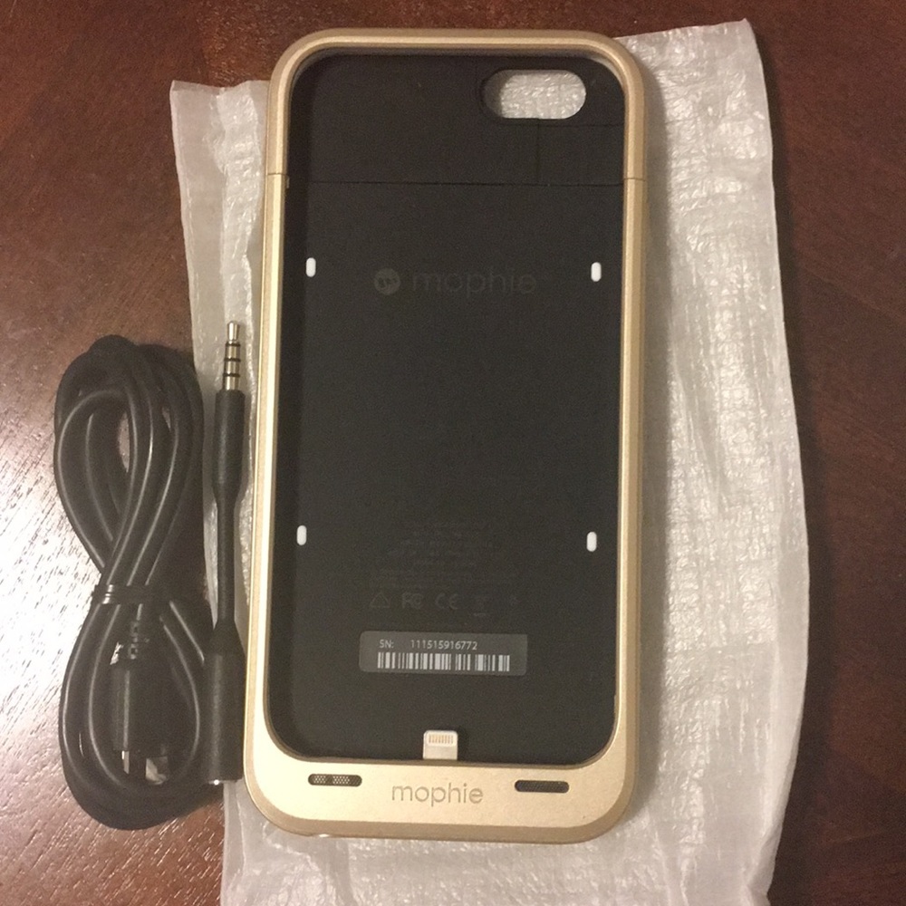 Gold Mophie for IPhone 6 or 6s.